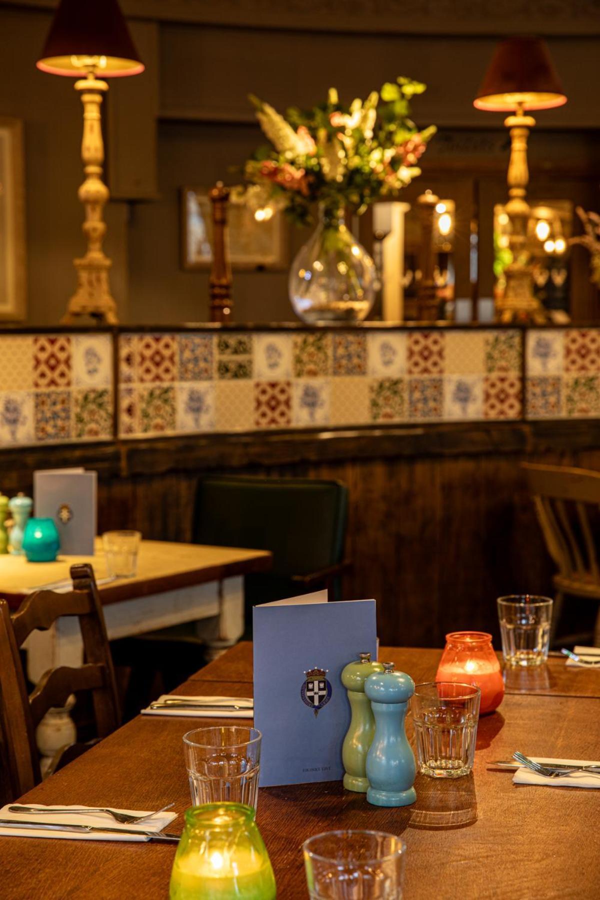מלון בזלאו The Devonshire Arms מראה חיצוני תמונה
