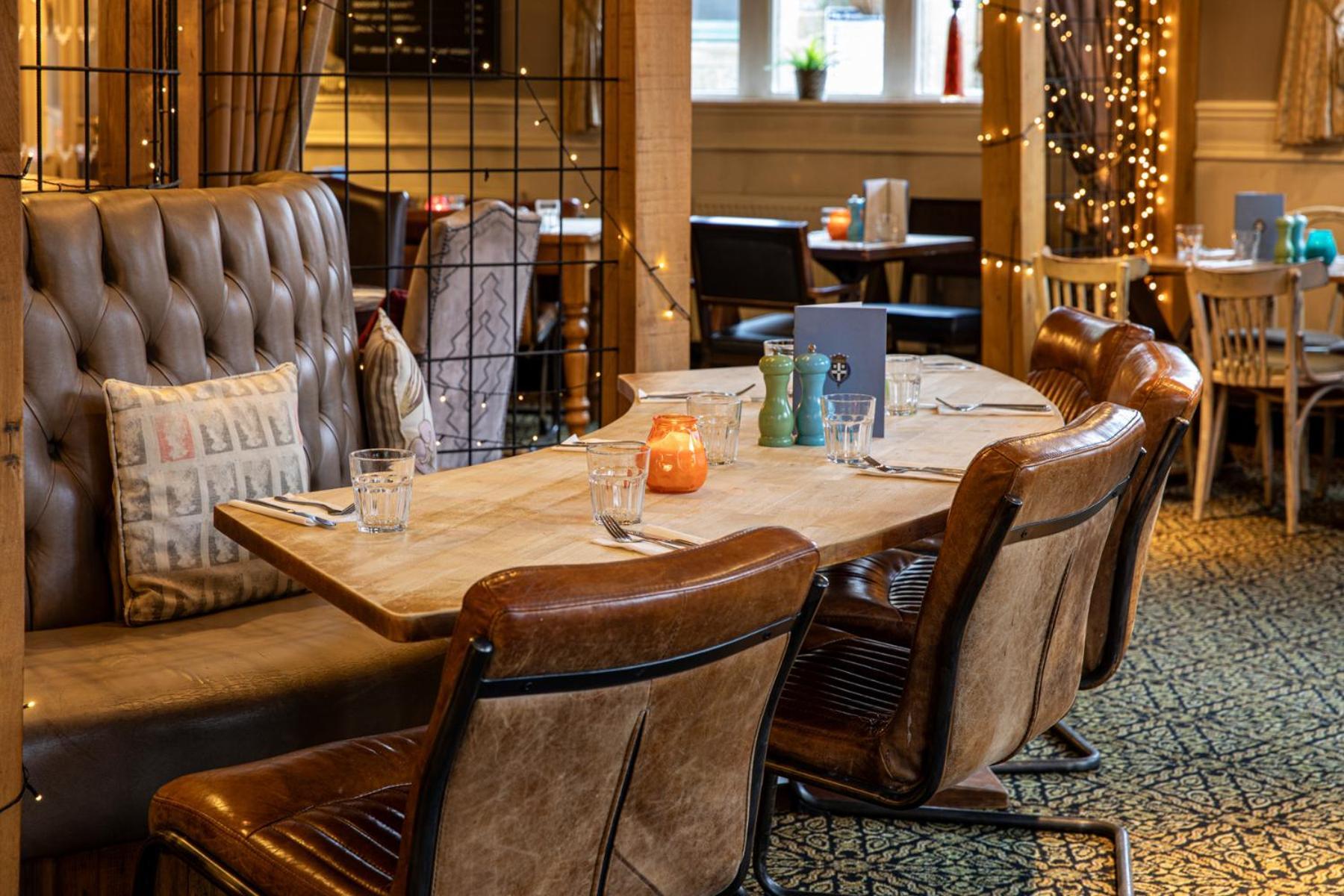 מלון בזלאו The Devonshire Arms מראה חיצוני תמונה