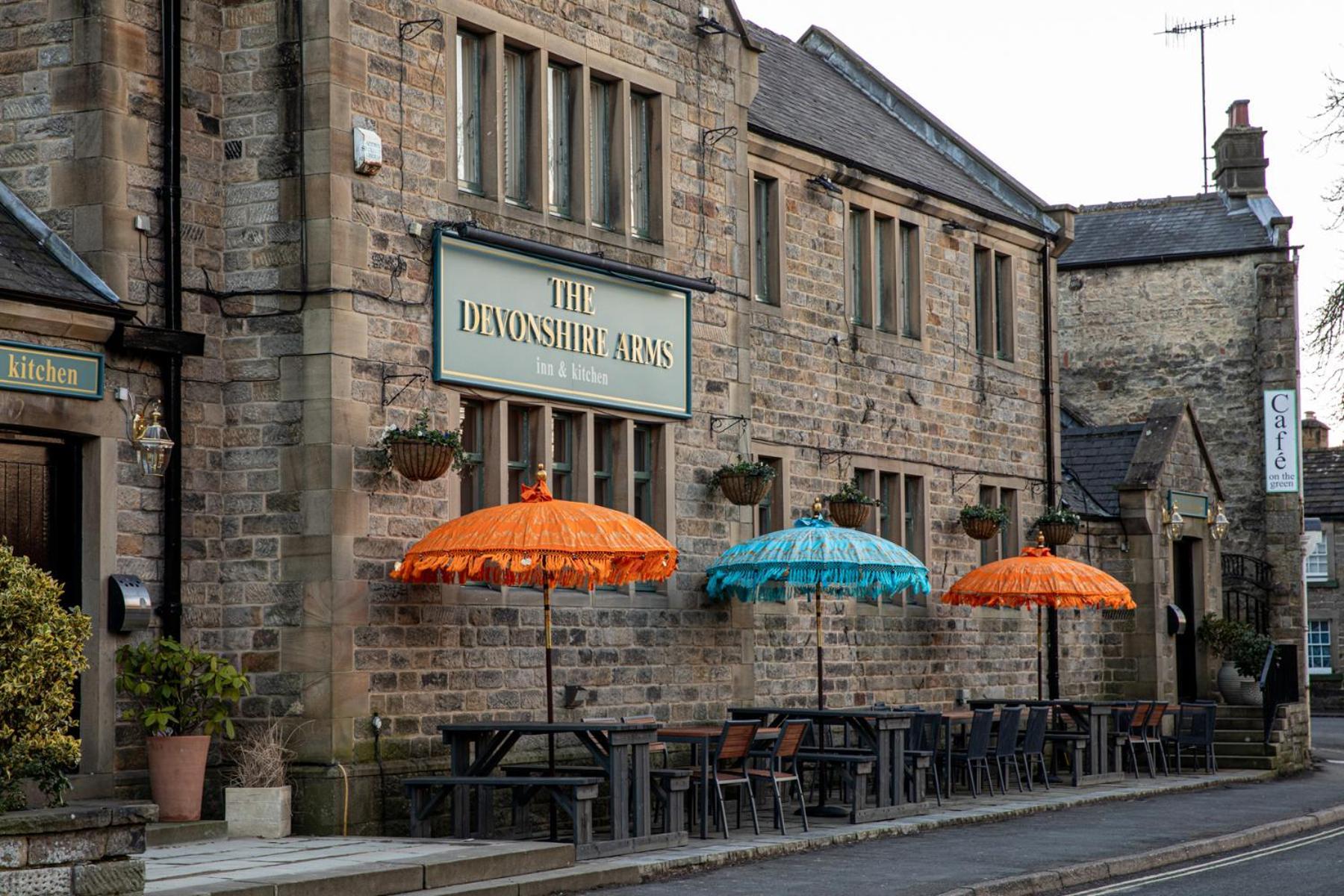 מלון בזלאו The Devonshire Arms מראה חיצוני תמונה